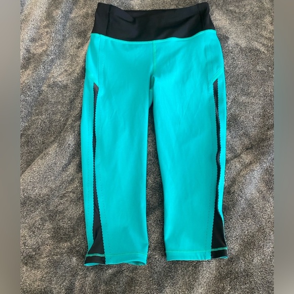 Lululemon Smooth stride crop leggings Varidian Green size 4 - Picture 1 of 7